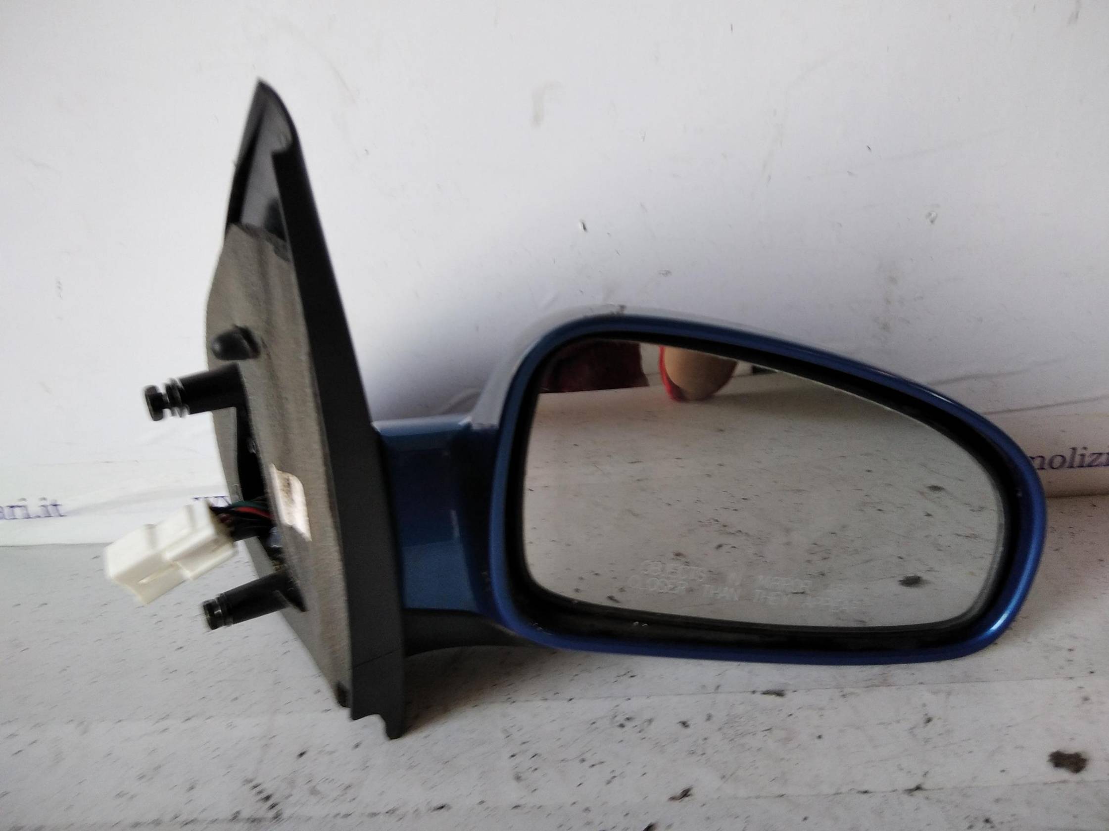 Retrovisore est. dx.